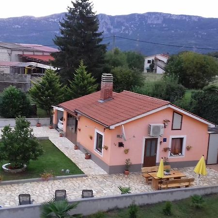 Holiday Home Izabela Krsan Bagian luar foto