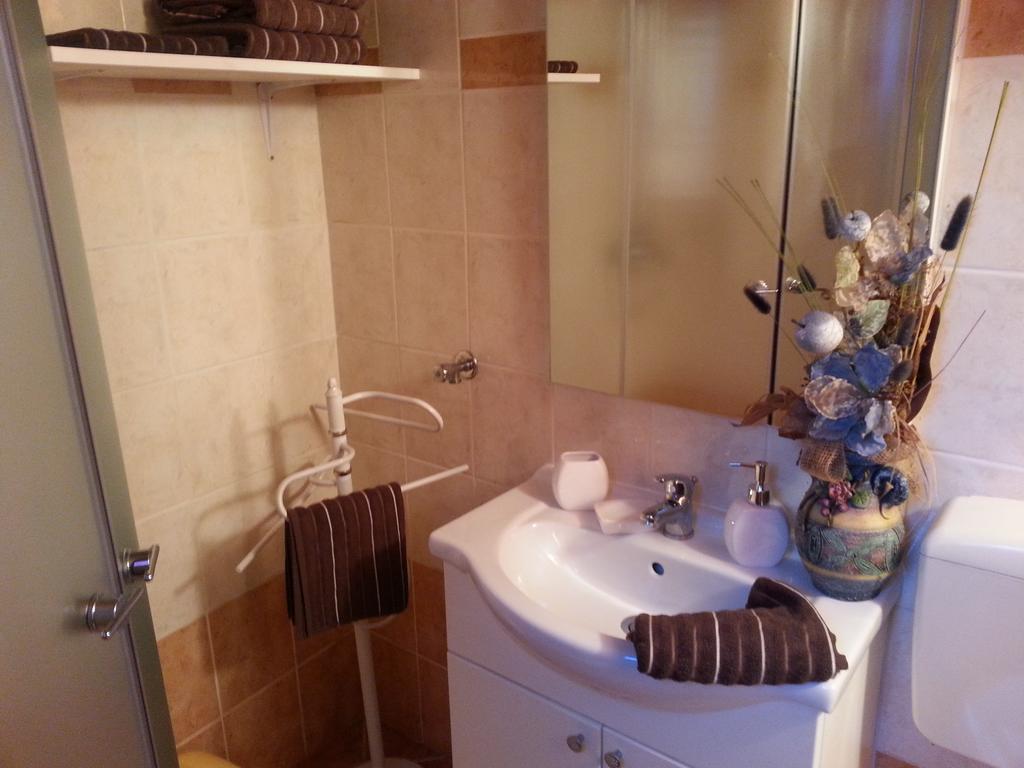 Holiday Home Izabela Krsan Bagian luar foto