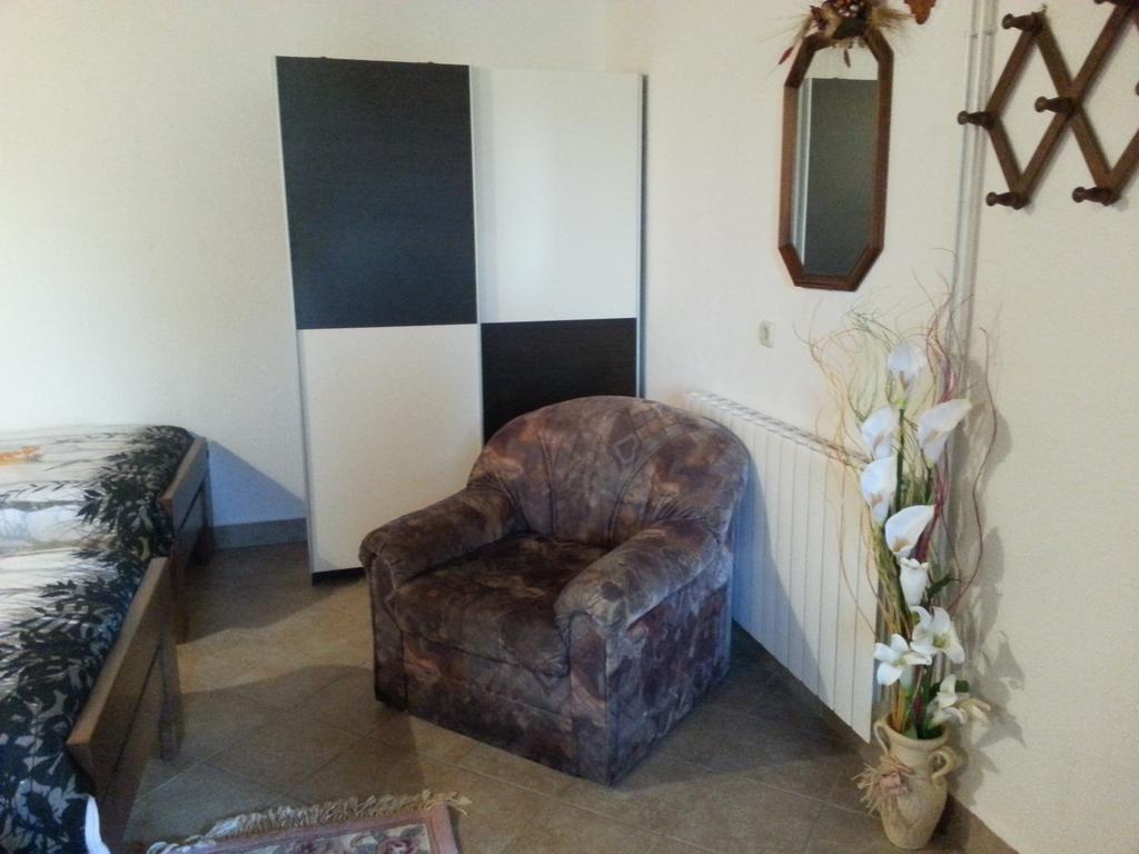 Holiday Home Izabela Krsan Bagian luar foto