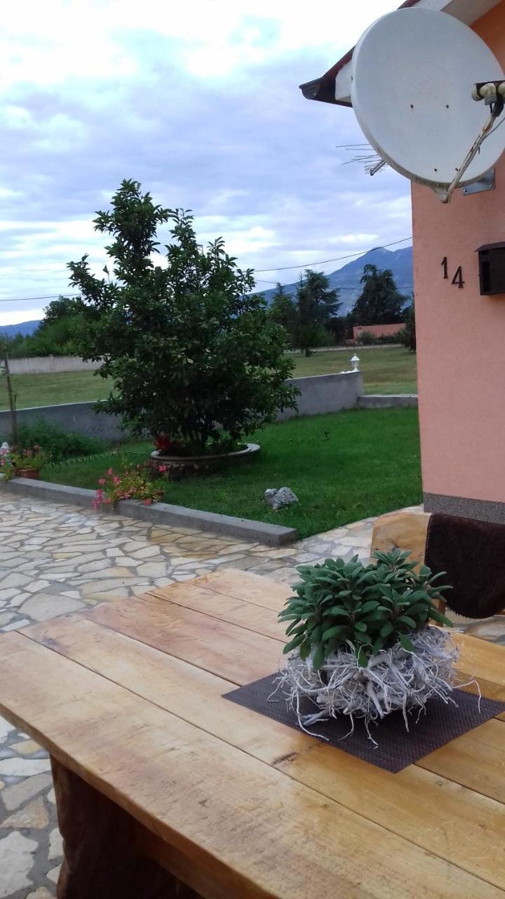 Holiday Home Izabela Krsan Bagian luar foto