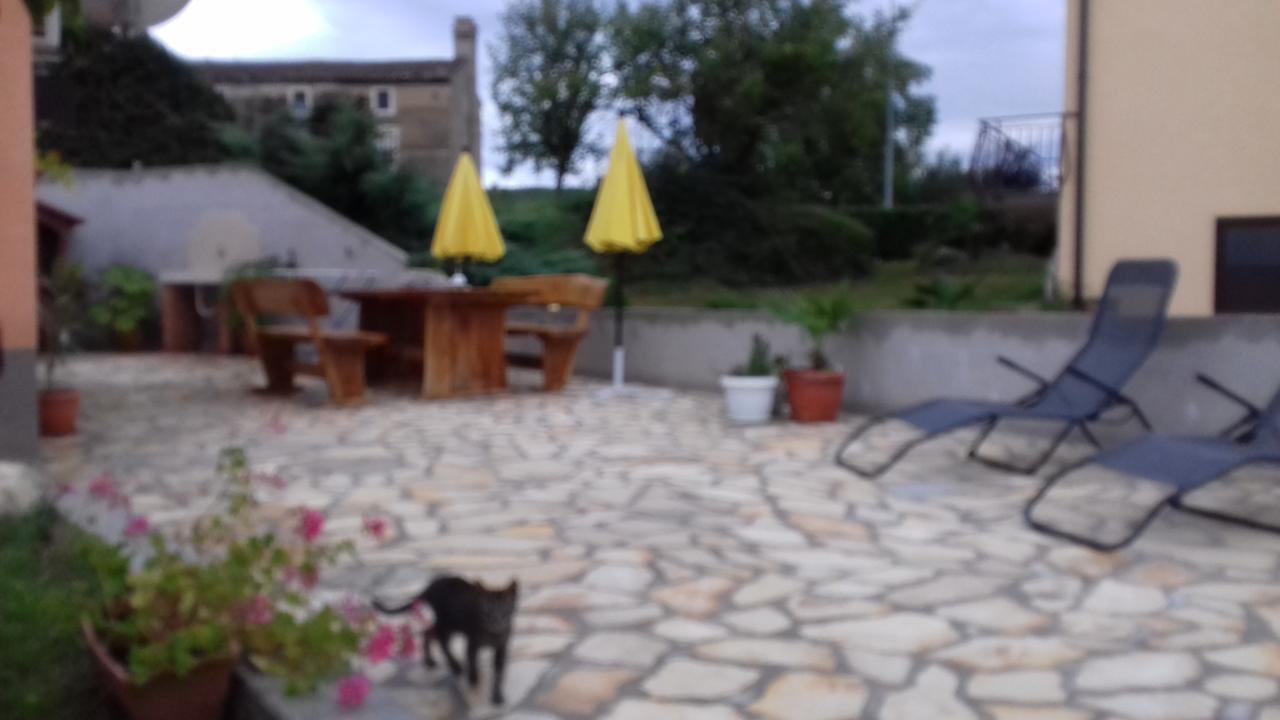 Holiday Home Izabela Krsan Bagian luar foto
