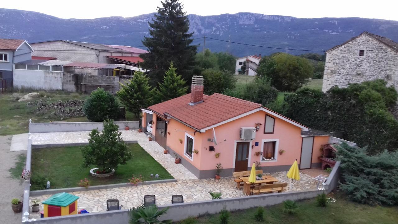 Holiday Home Izabela Krsan Bagian luar foto