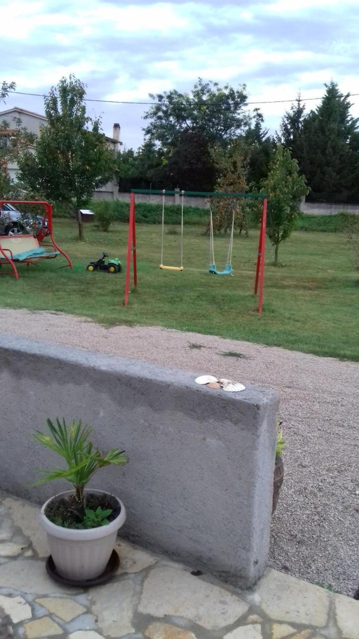 Holiday Home Izabela Krsan Bagian luar foto