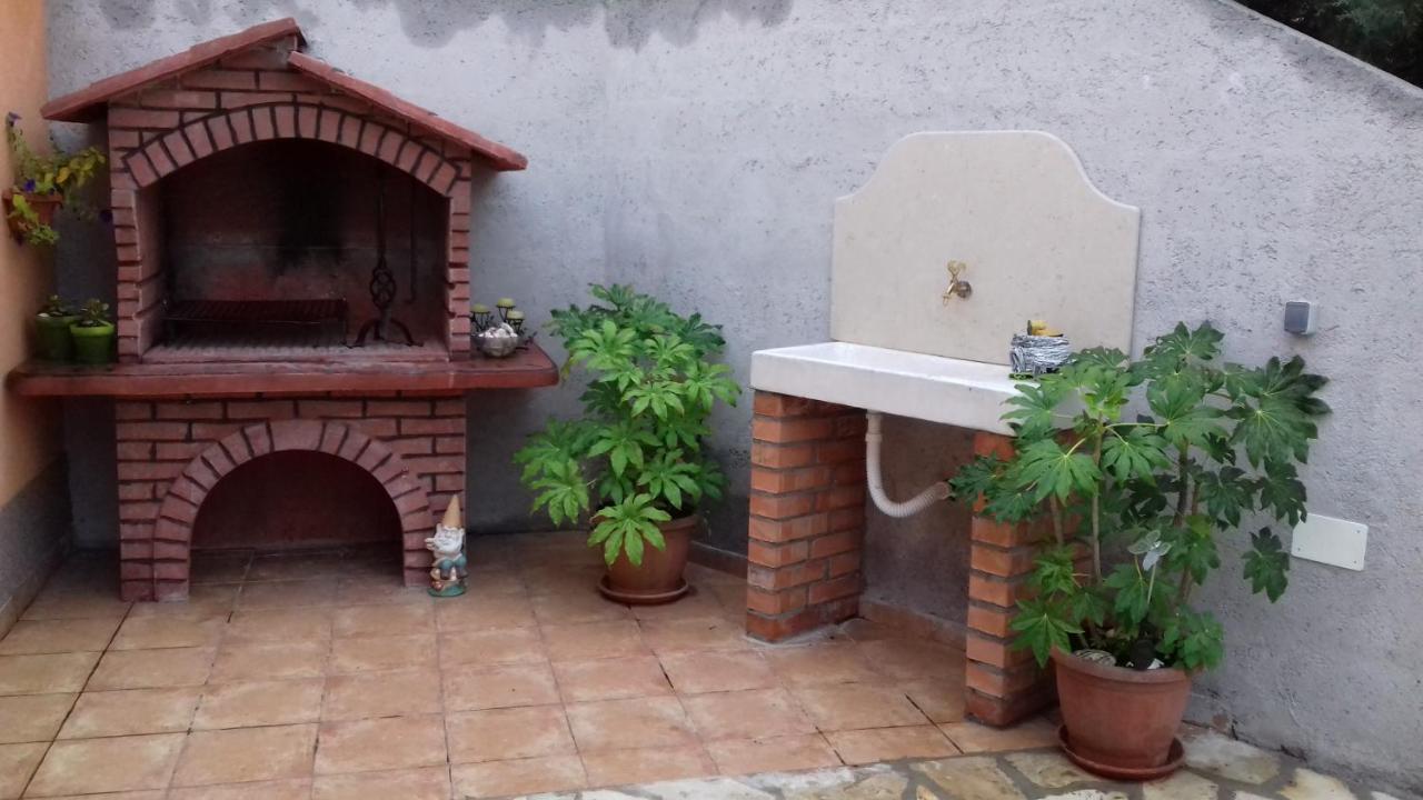 Holiday Home Izabela Krsan Bagian luar foto
